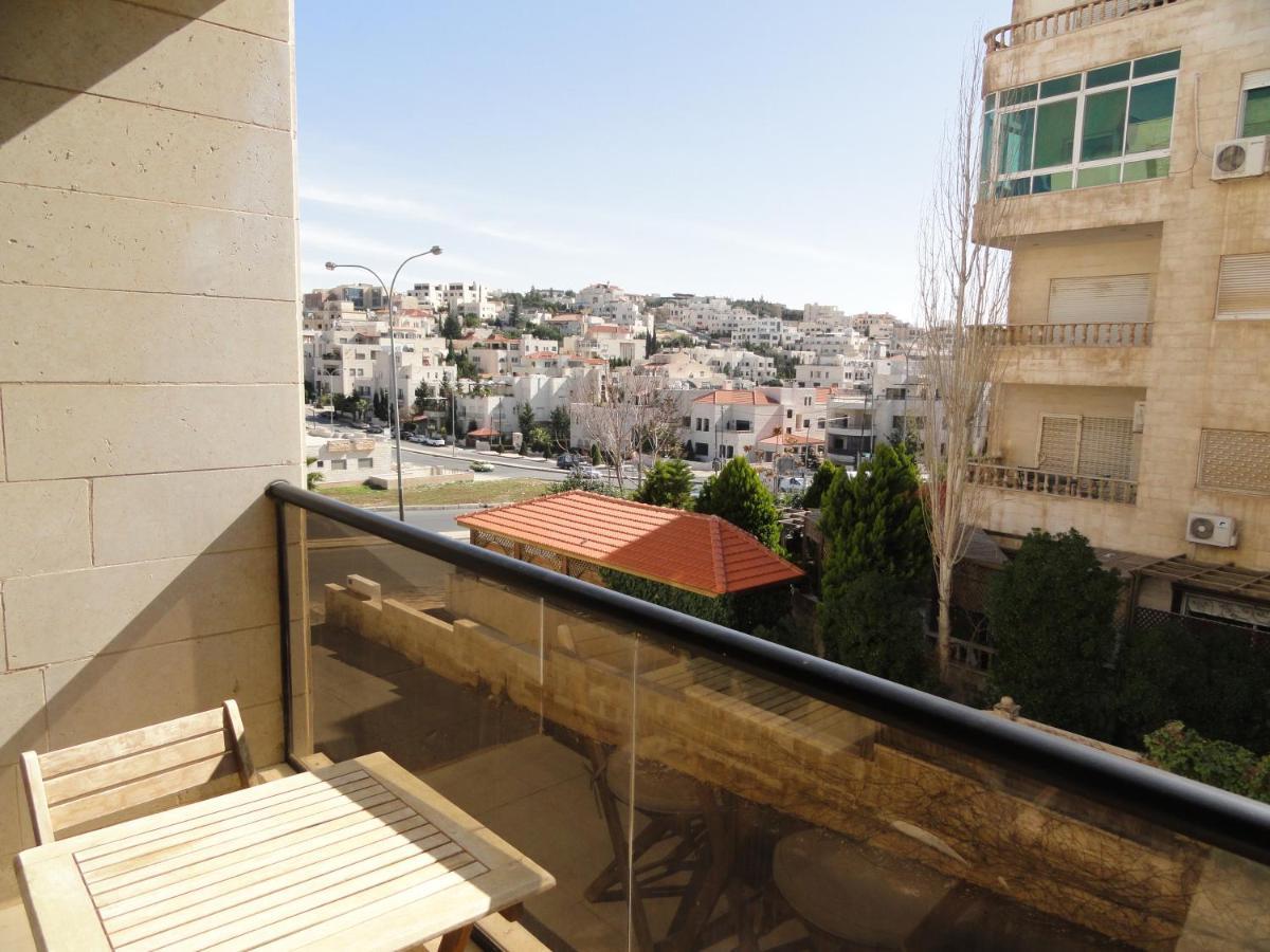 Dair Ghbar Apartment Амман Экстерьер фото