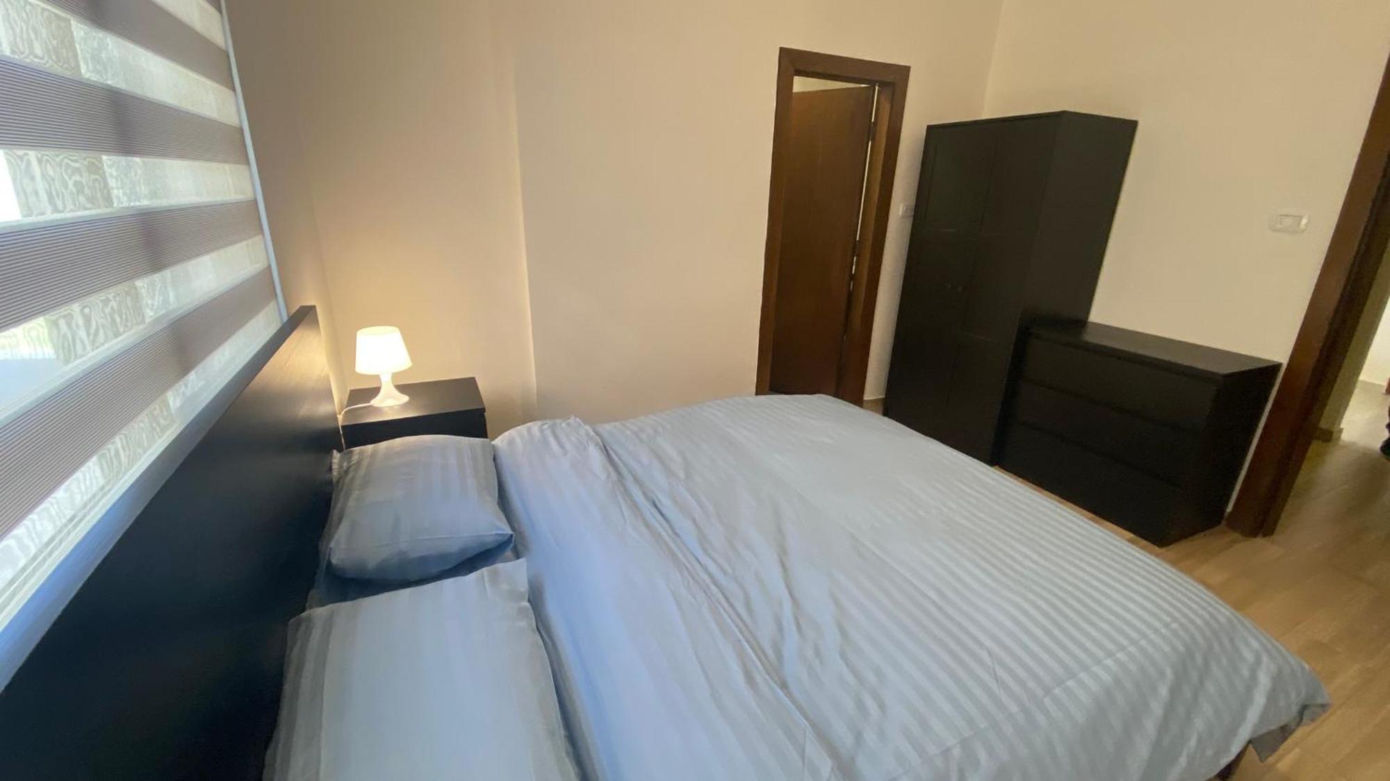 Dair Ghbar Apartment Амман Номер фото