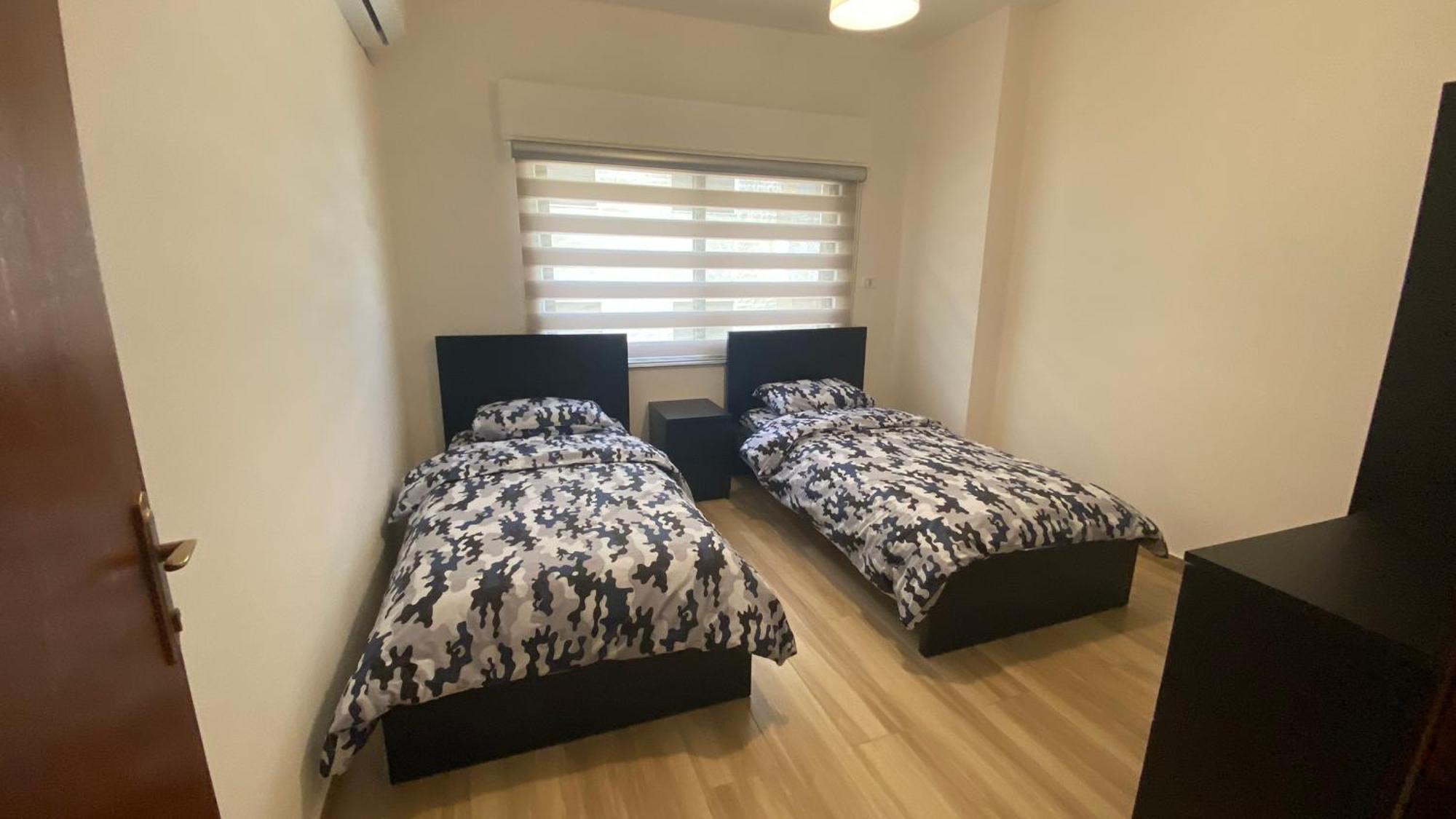 Dair Ghbar Apartment Амман Номер фото