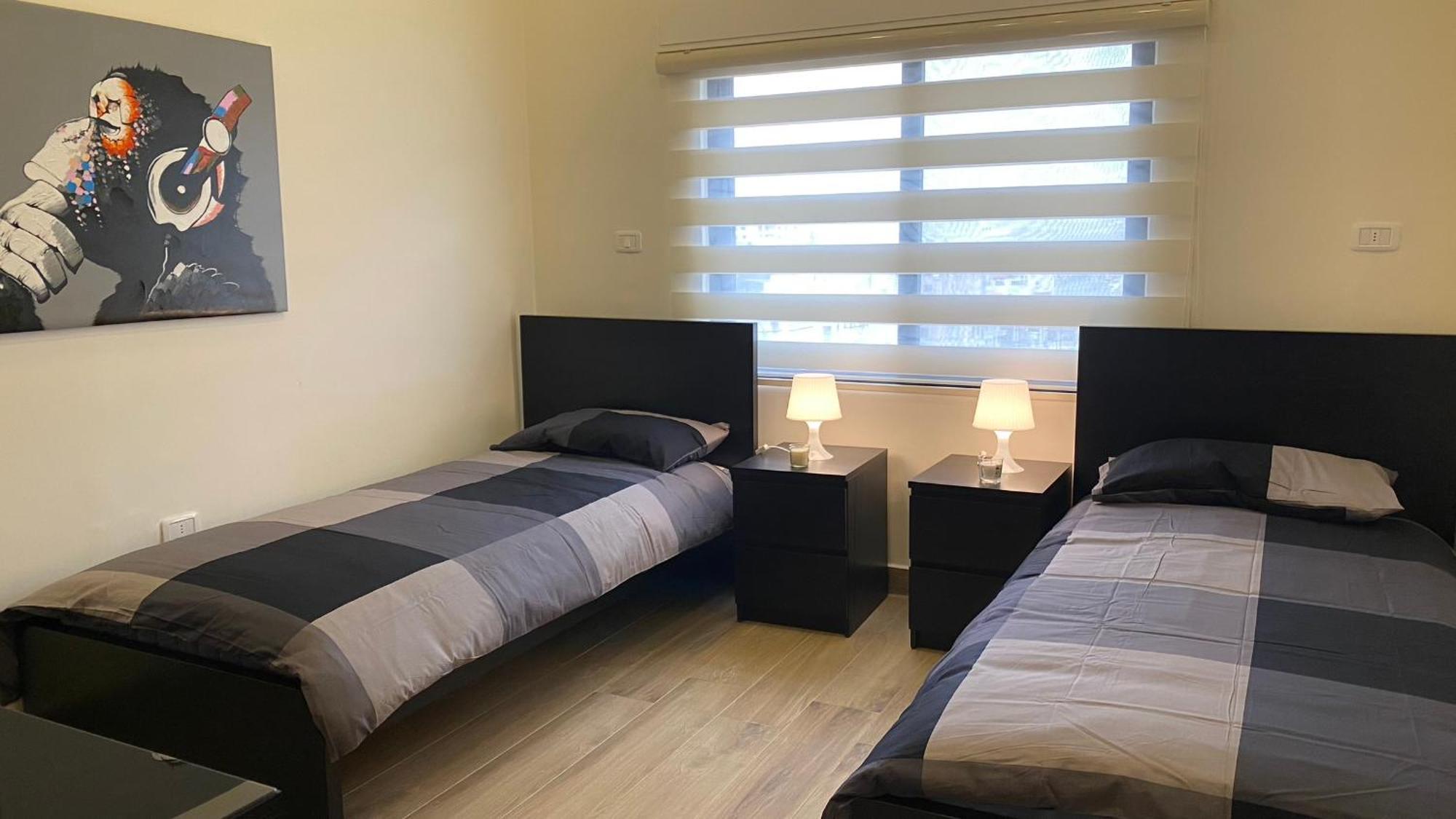 Dair Ghbar Apartment Амман Номер фото