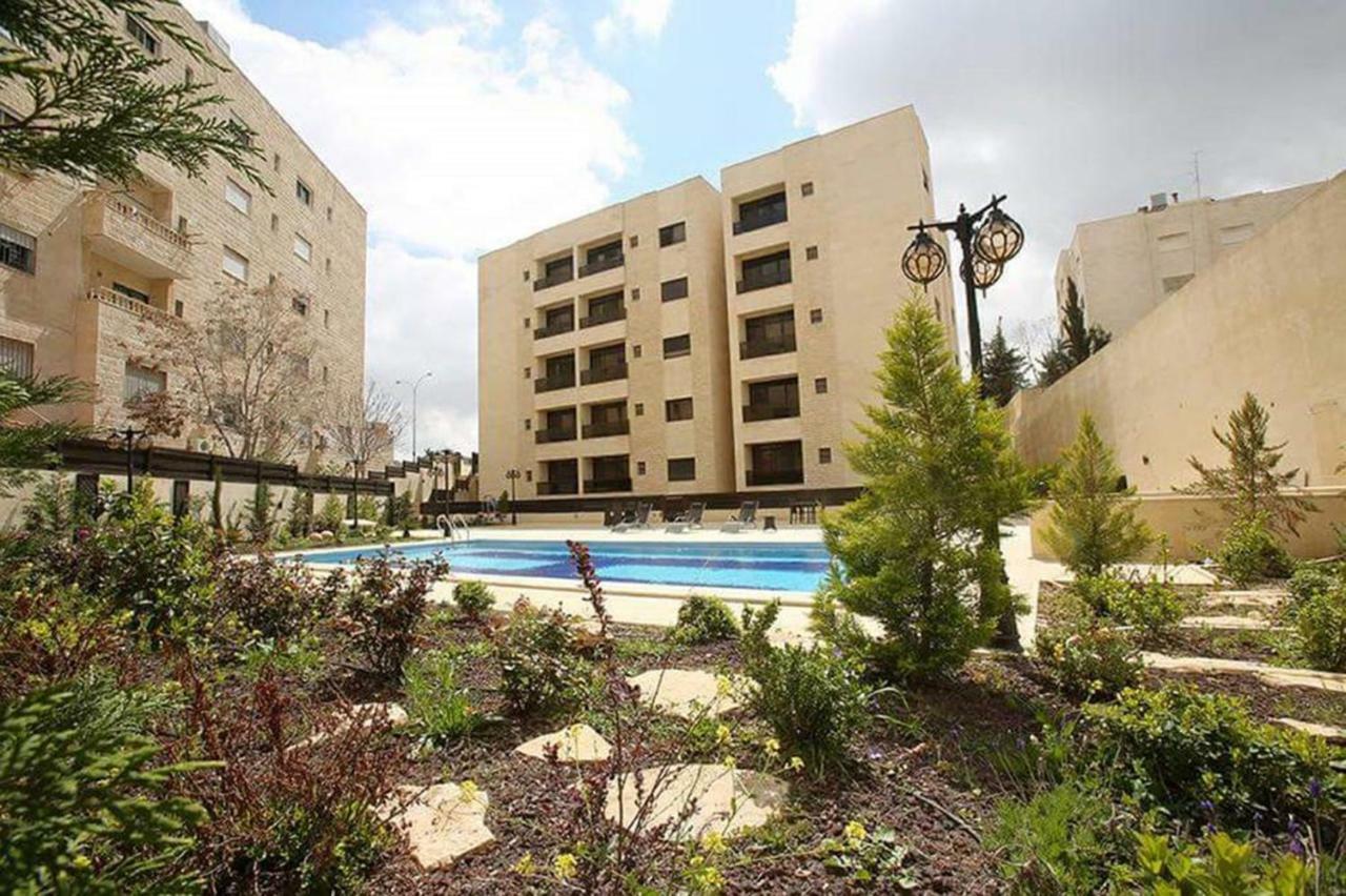Dair Ghbar Apartment Амман Экстерьер фото